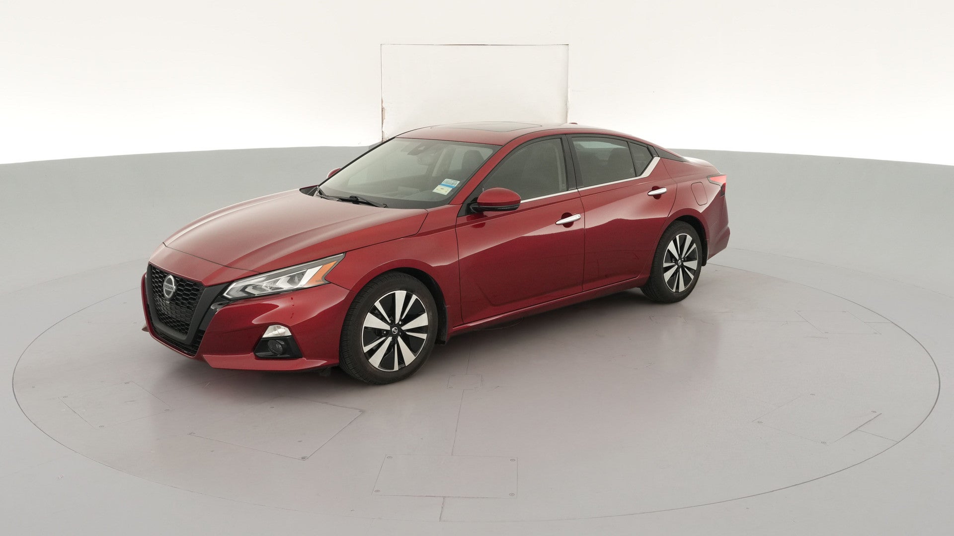 2019 Nissan Altima vehicle photo