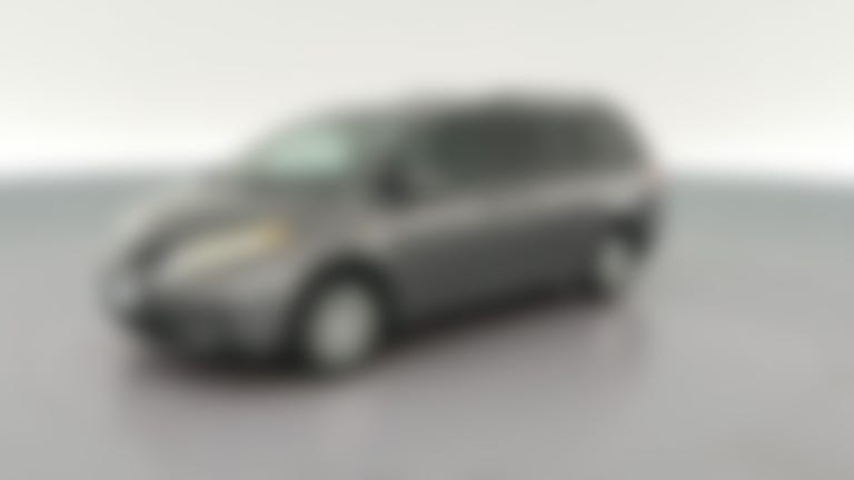 2017 Toyota Sienna vehicle photo