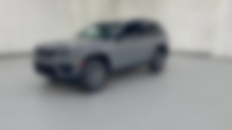 2027 Jeep Grand Cherokee vehicle photo