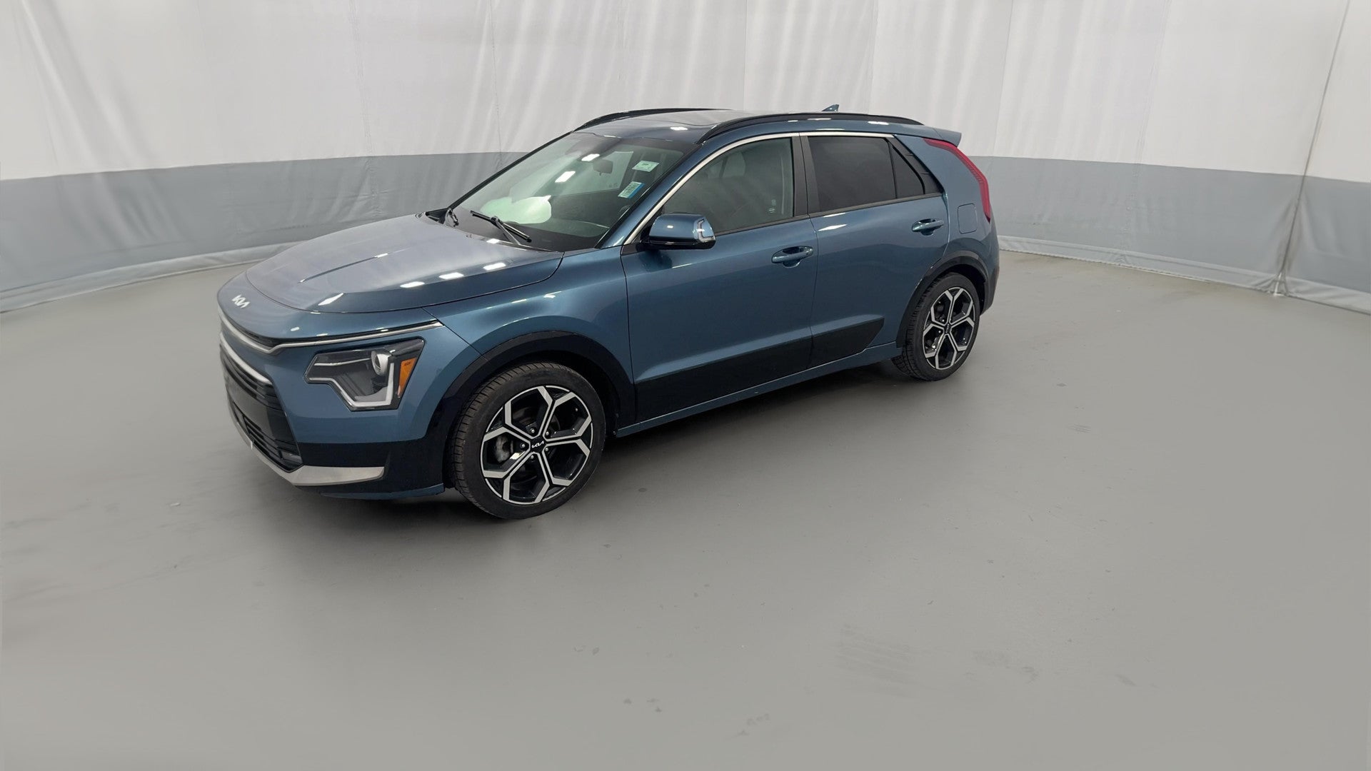2023 Kia Niro vehicle photo