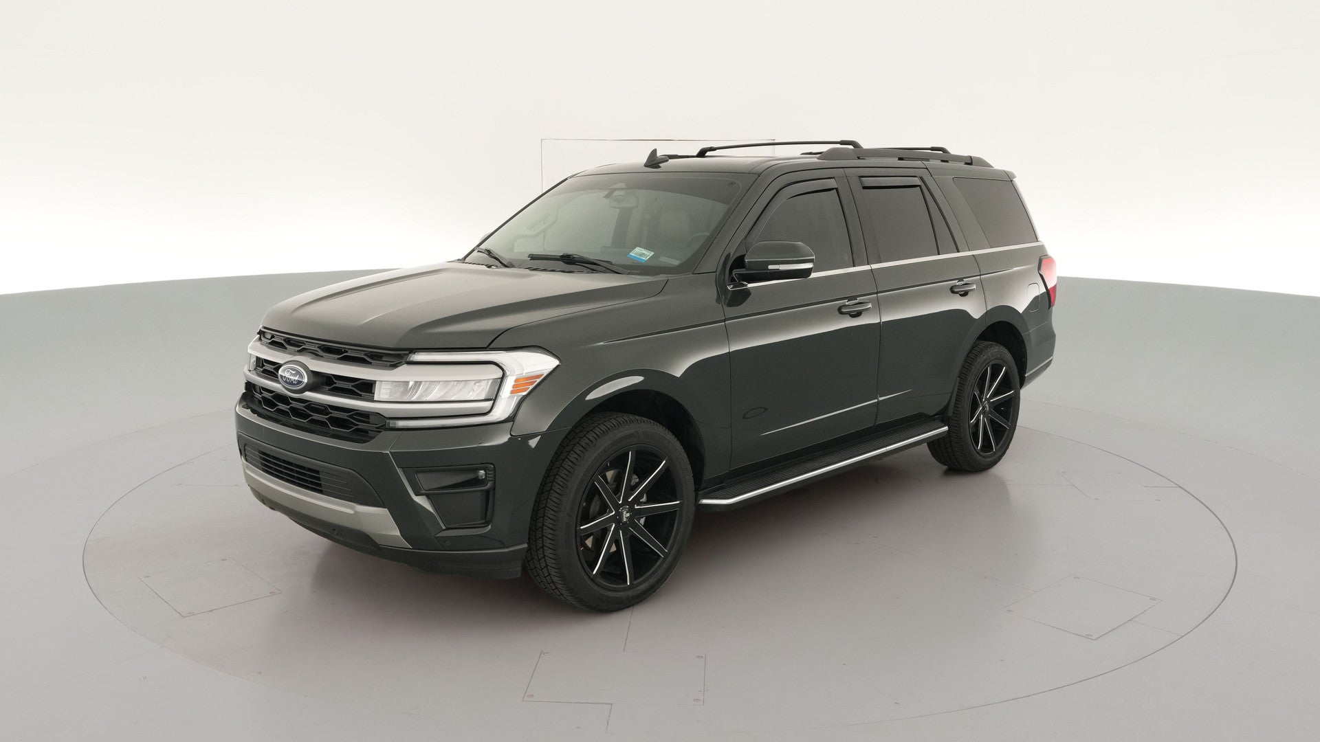 2022 Ford Expedition vehicle photo