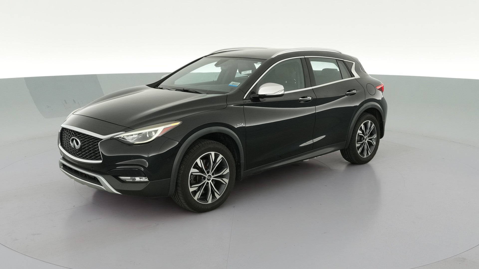 2017 INFINITI QX30 vehicle photo