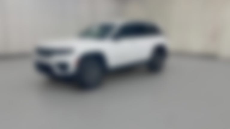 2027 Jeep Grand Cherokee vehicle photo