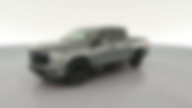2023 Nissan Titan Crew Cab vehicle photo