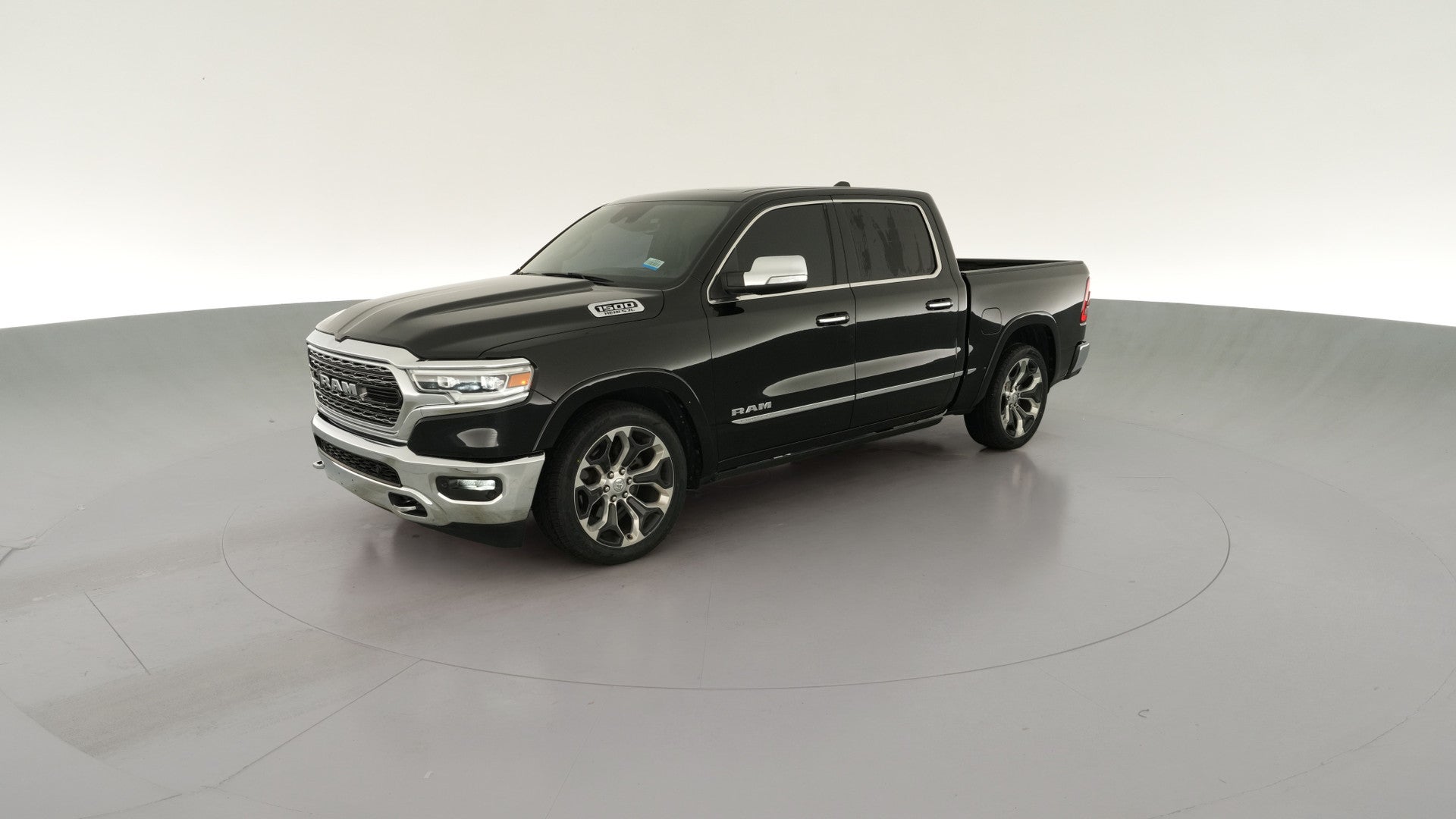 2019 Ram 1500 Crew Cab vehicle photo