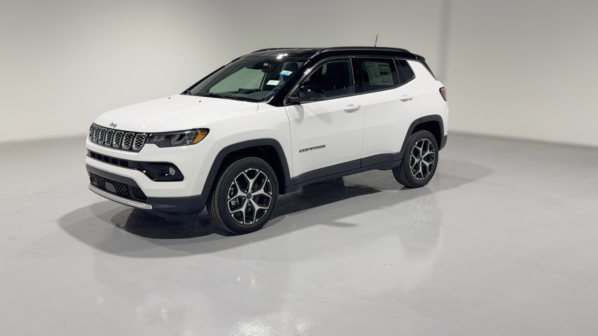 2026 Jeep Compass vehicle photo
