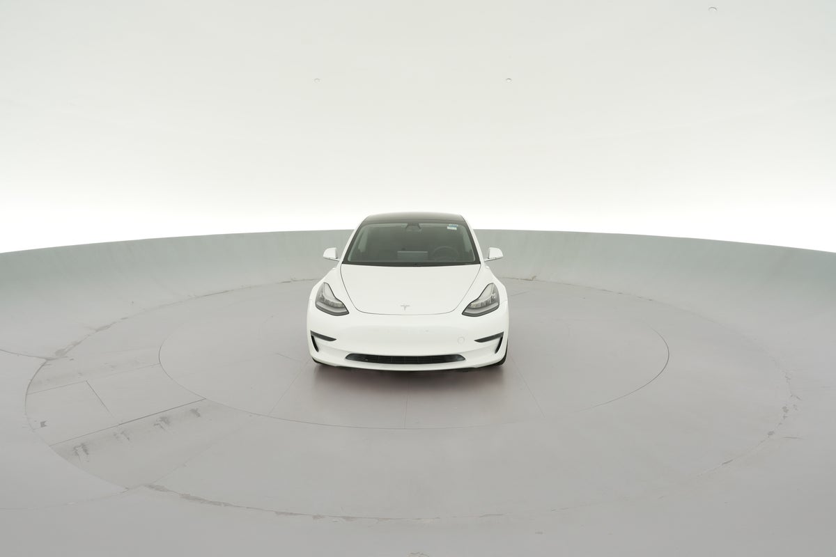 2020 Tesla Model 3 Standard Range Plus in Pearl White — 360° view 1