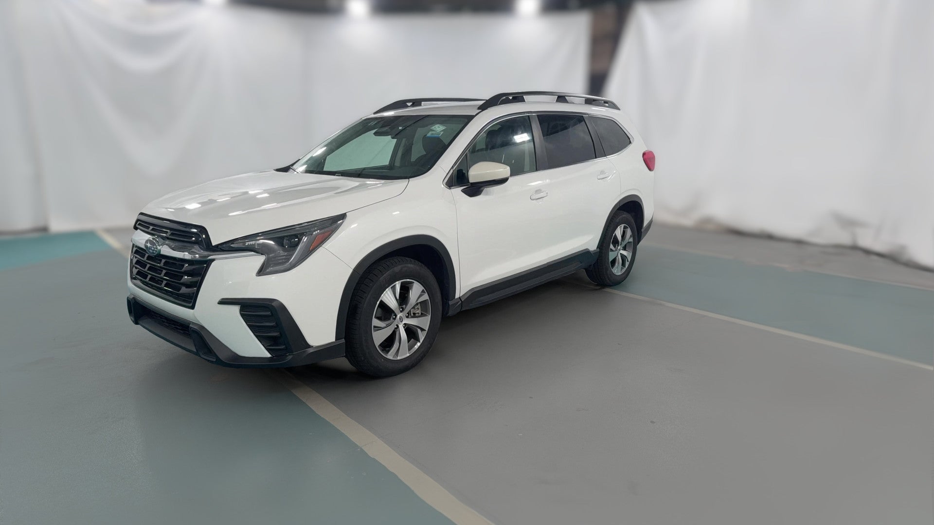2024 Subaru Ascent vehicle photo