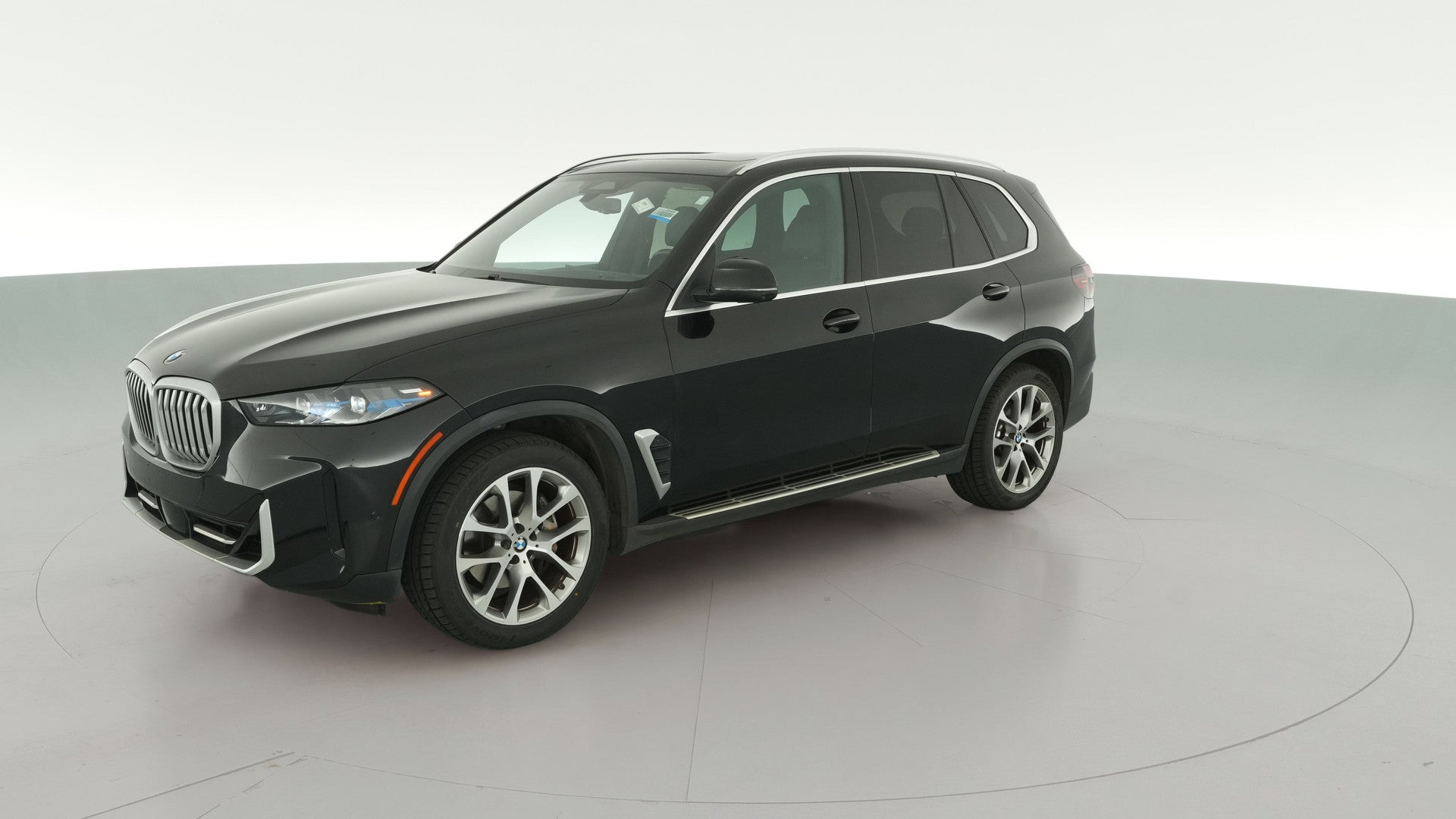 2024 BMW X5 vehicle photo