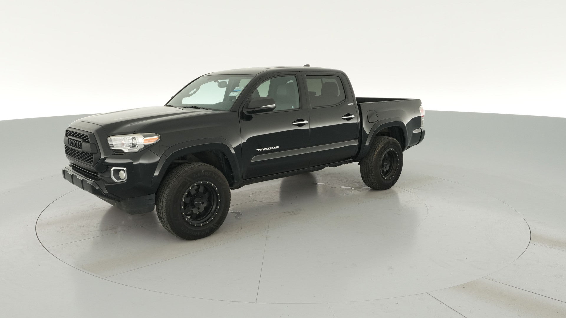 2017 Toyota Tacoma Double Cab vehicle photo