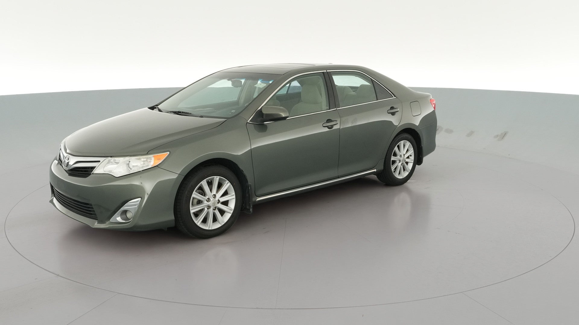 2012 Toyota Camry vehicle photo