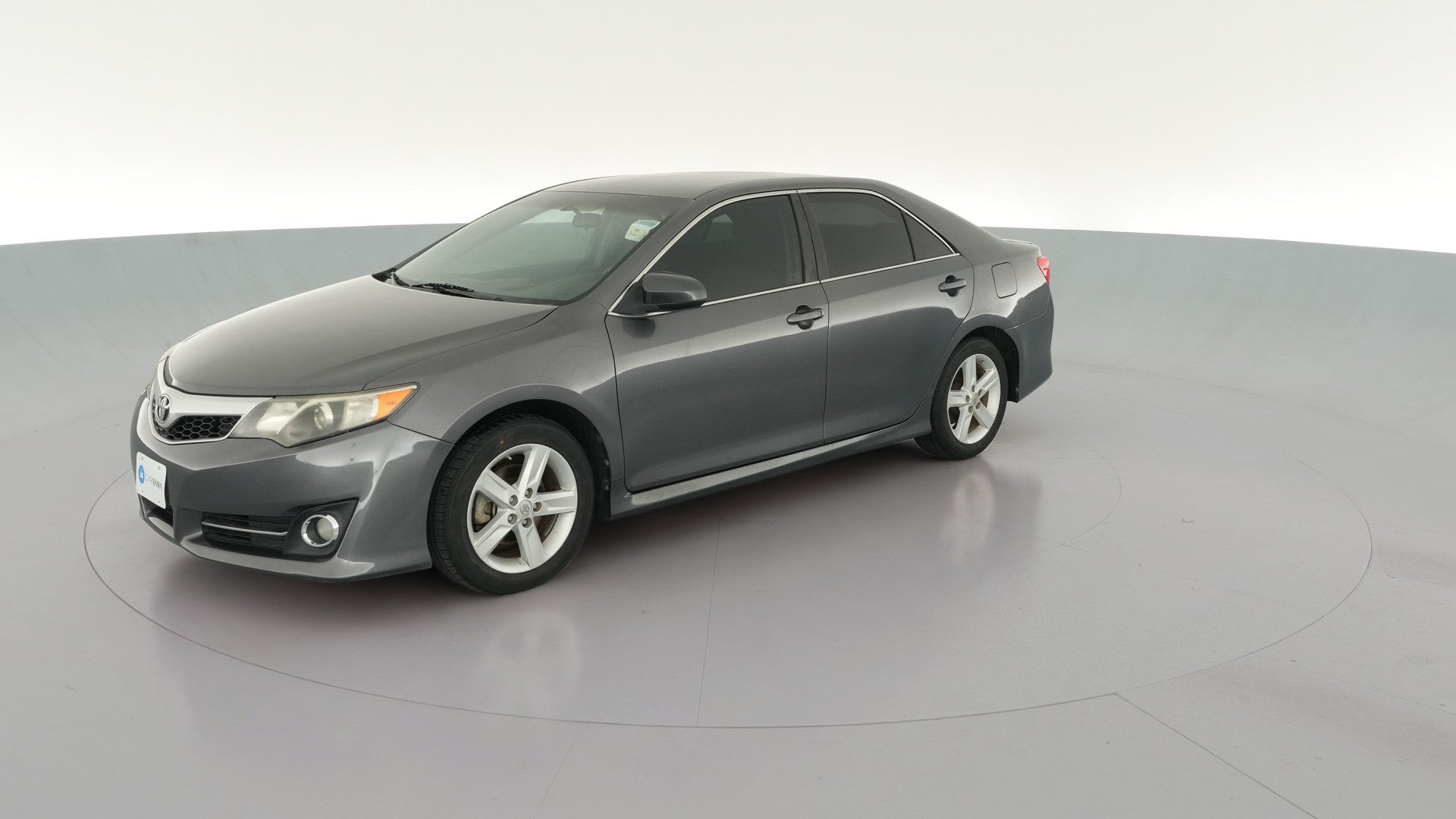2014 Toyota Camry vehicle photo