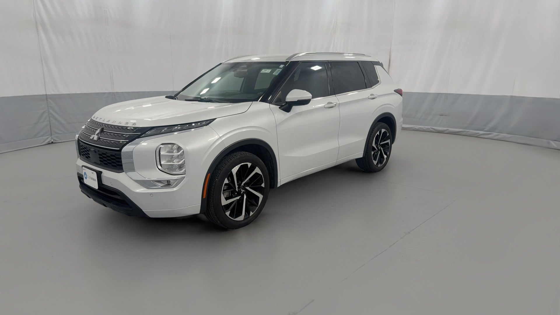 2024 Mitsubishi Outlander vehicle photo