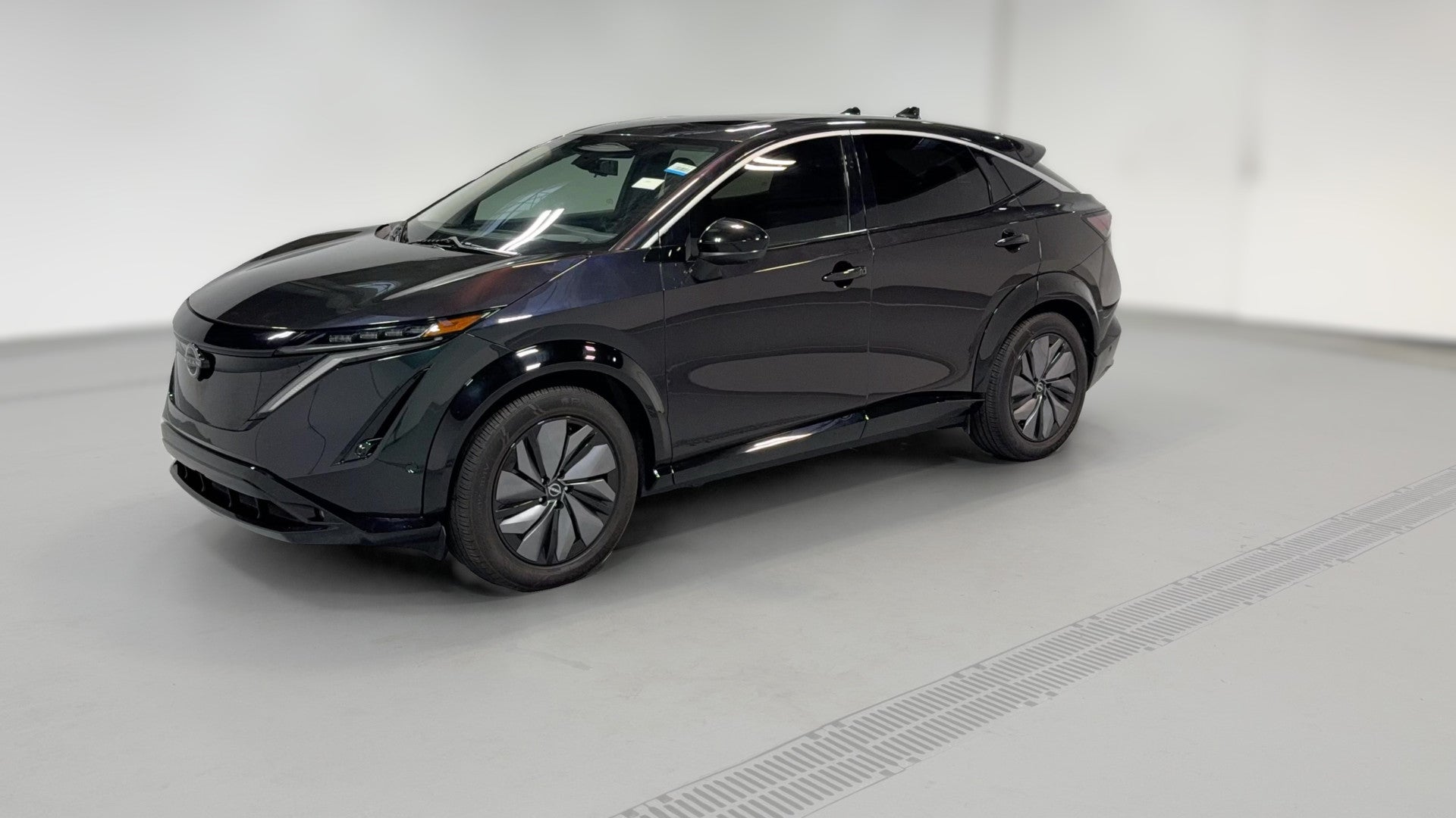 2023 Nissan ARIYA vehicle photo