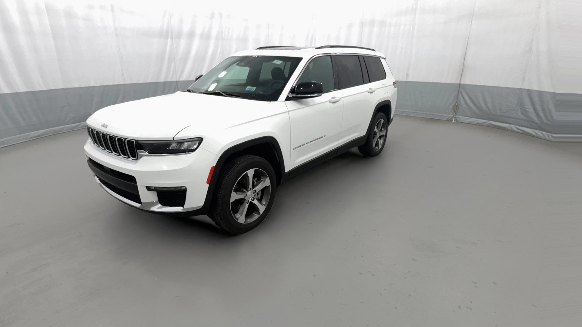 2024 Jeep Grand Cherokee L vehicle photo