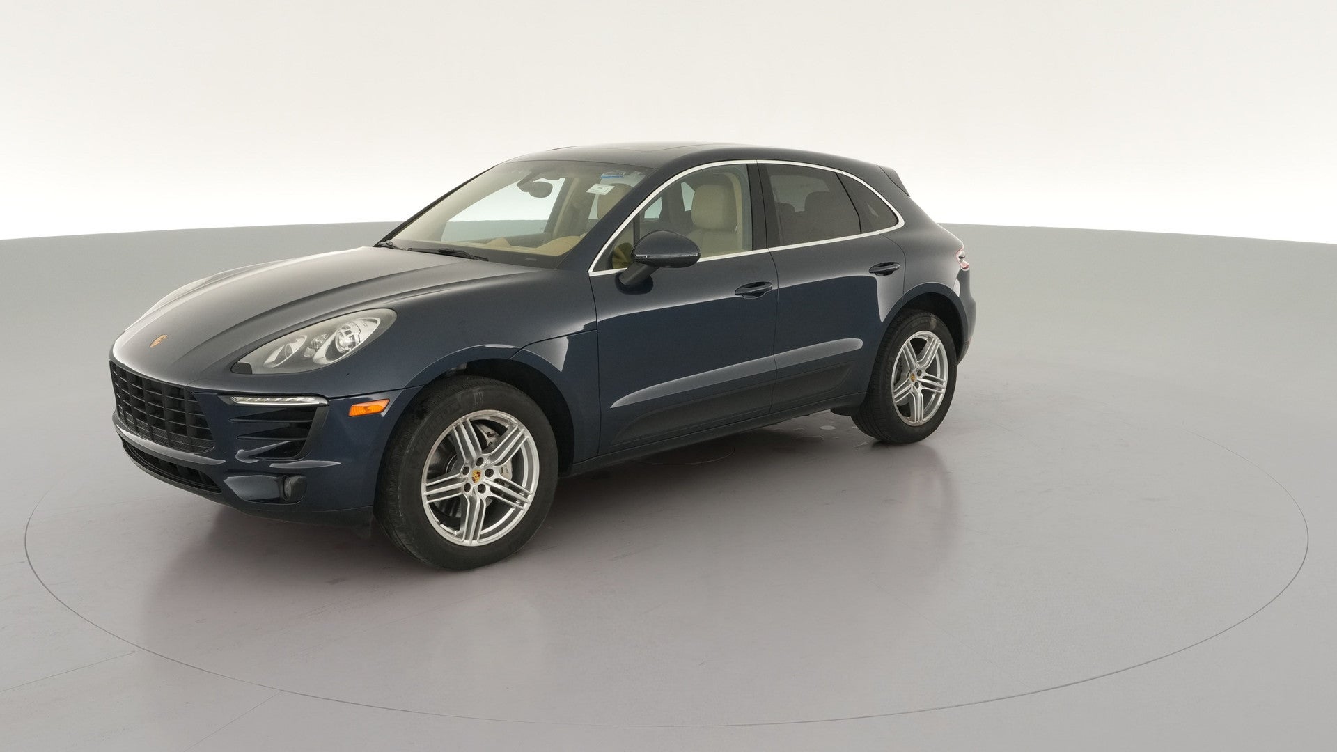 2016 Porsche Macan vehicle photo