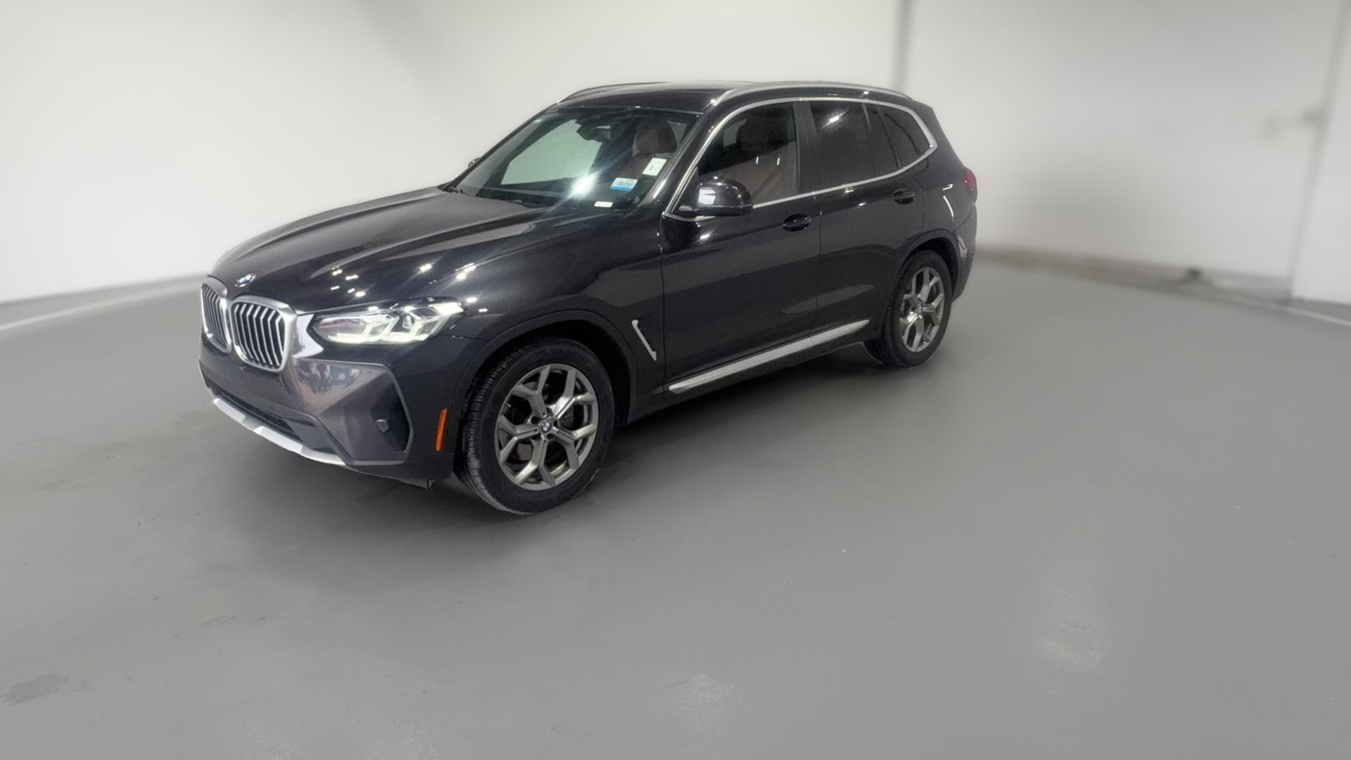 2023 BMW X3 vehicle photo