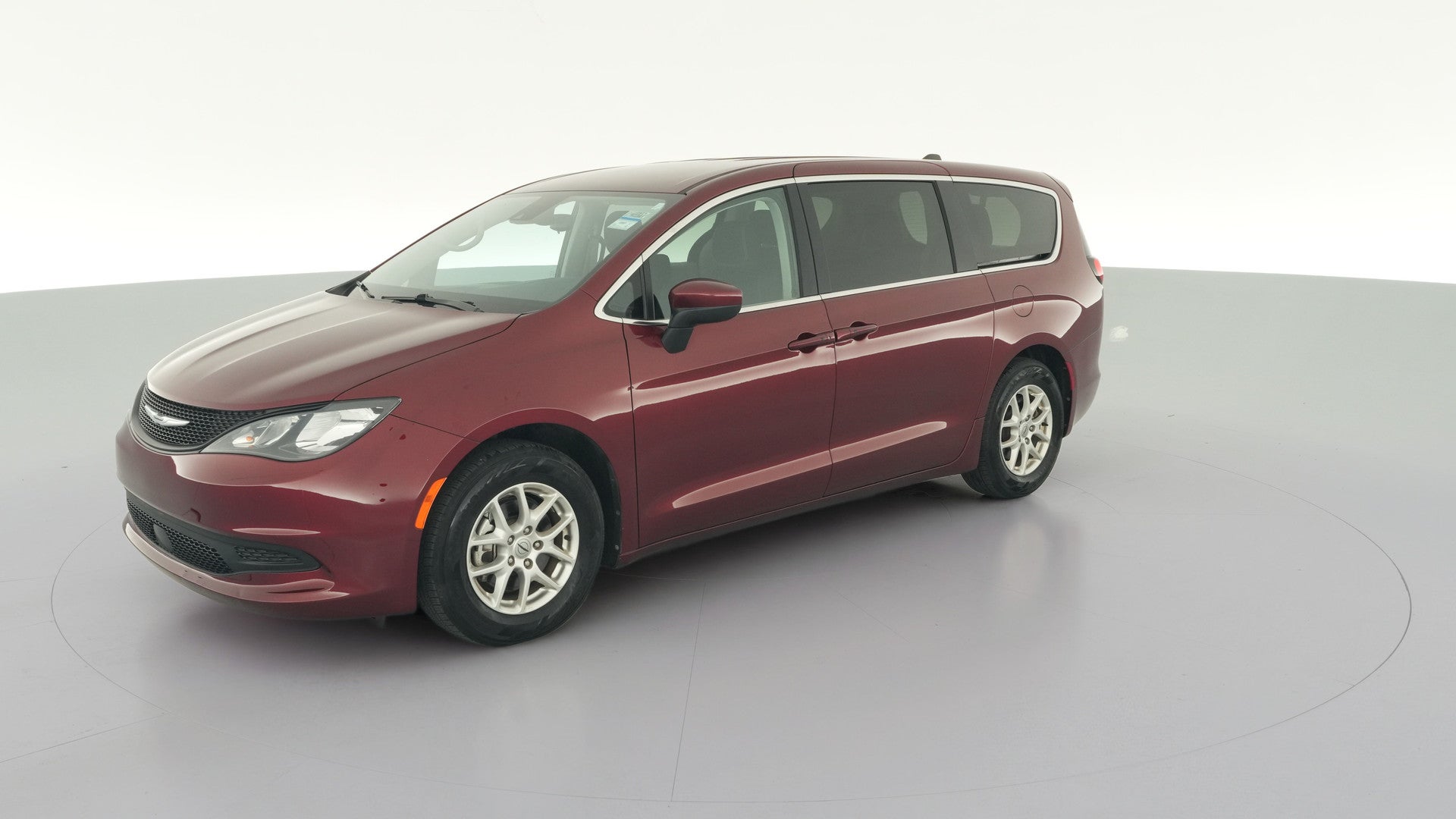 2023 Chrysler Voyager vehicle photo