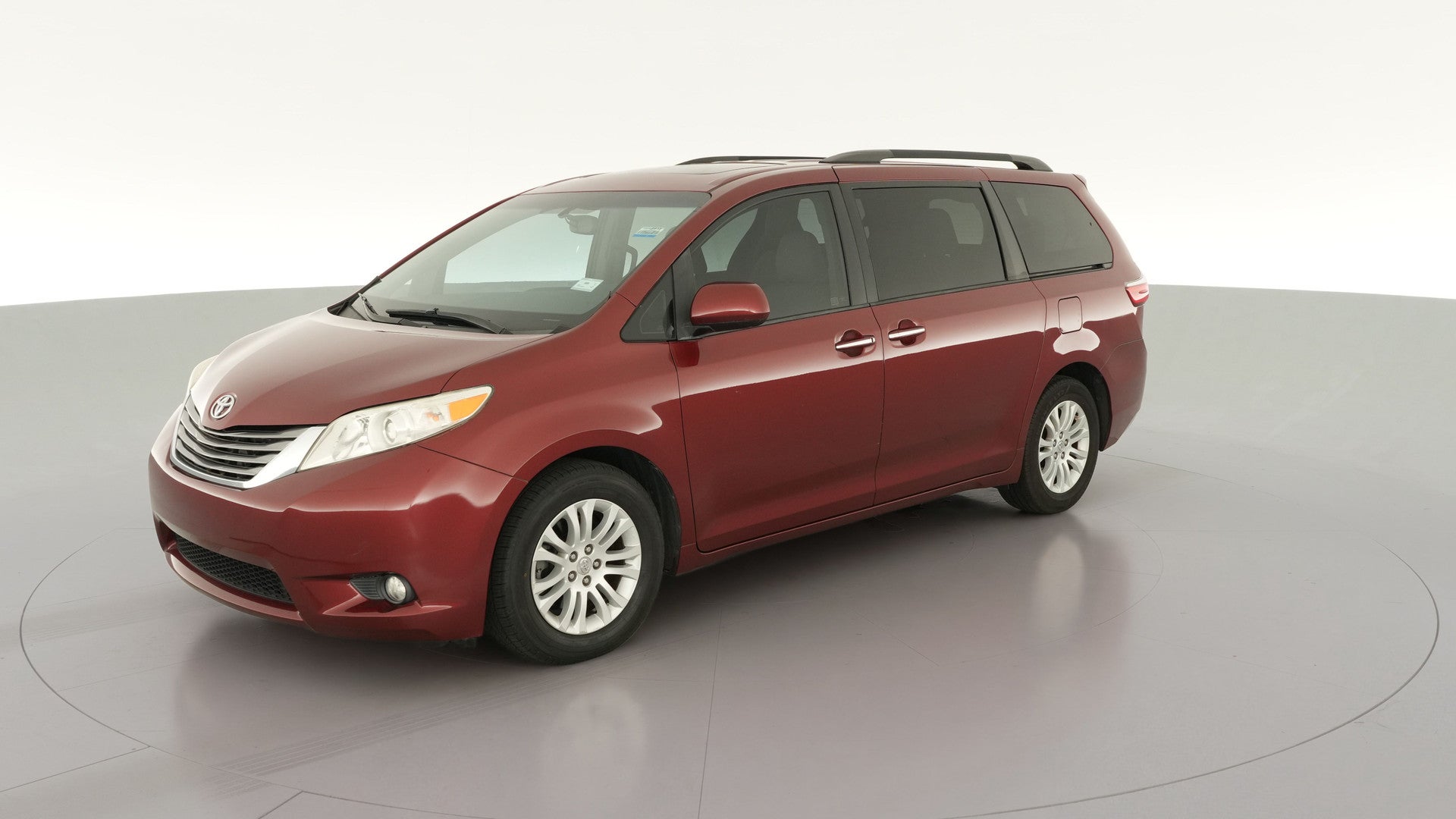 2017 Toyota Sienna vehicle photo