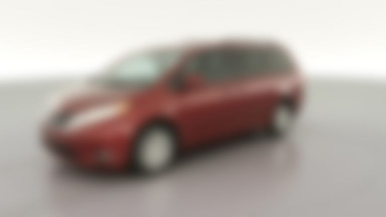 2017 Toyota Sienna vehicle photo