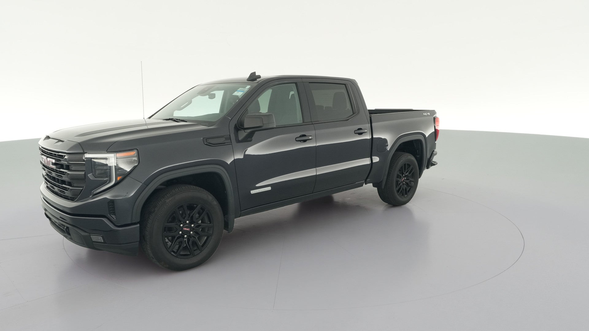 2024 GMC Sierra 1500 Crew Cab vehicle photo