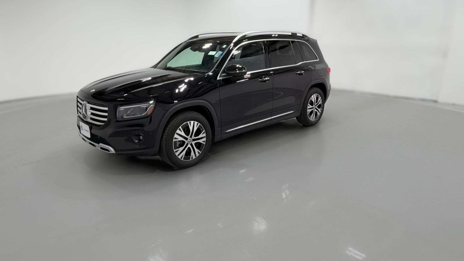 2025 Mercedes-Benz GLB vehicle photo