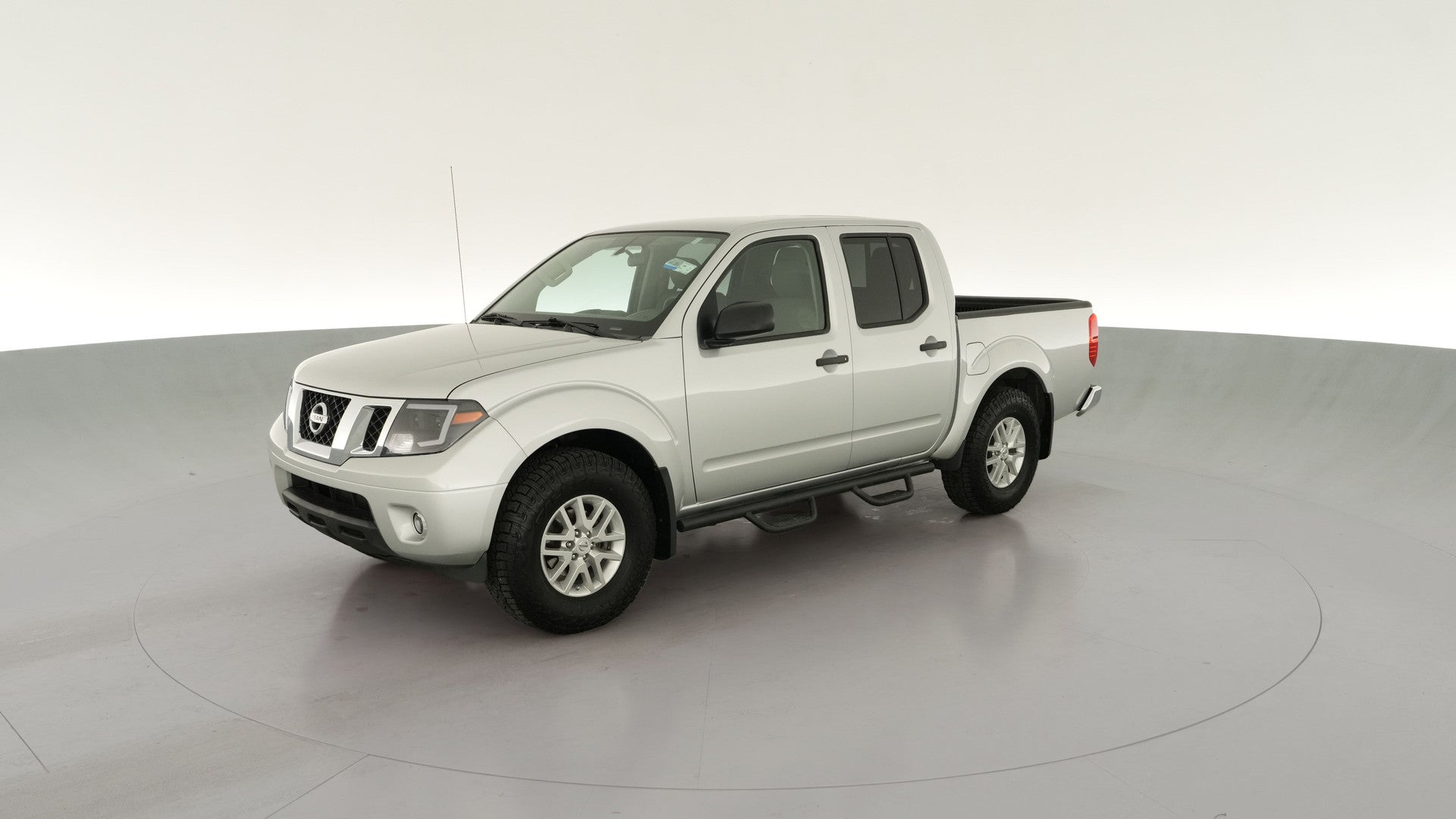 2019 Nissan Frontier Crew Cab vehicle photo
