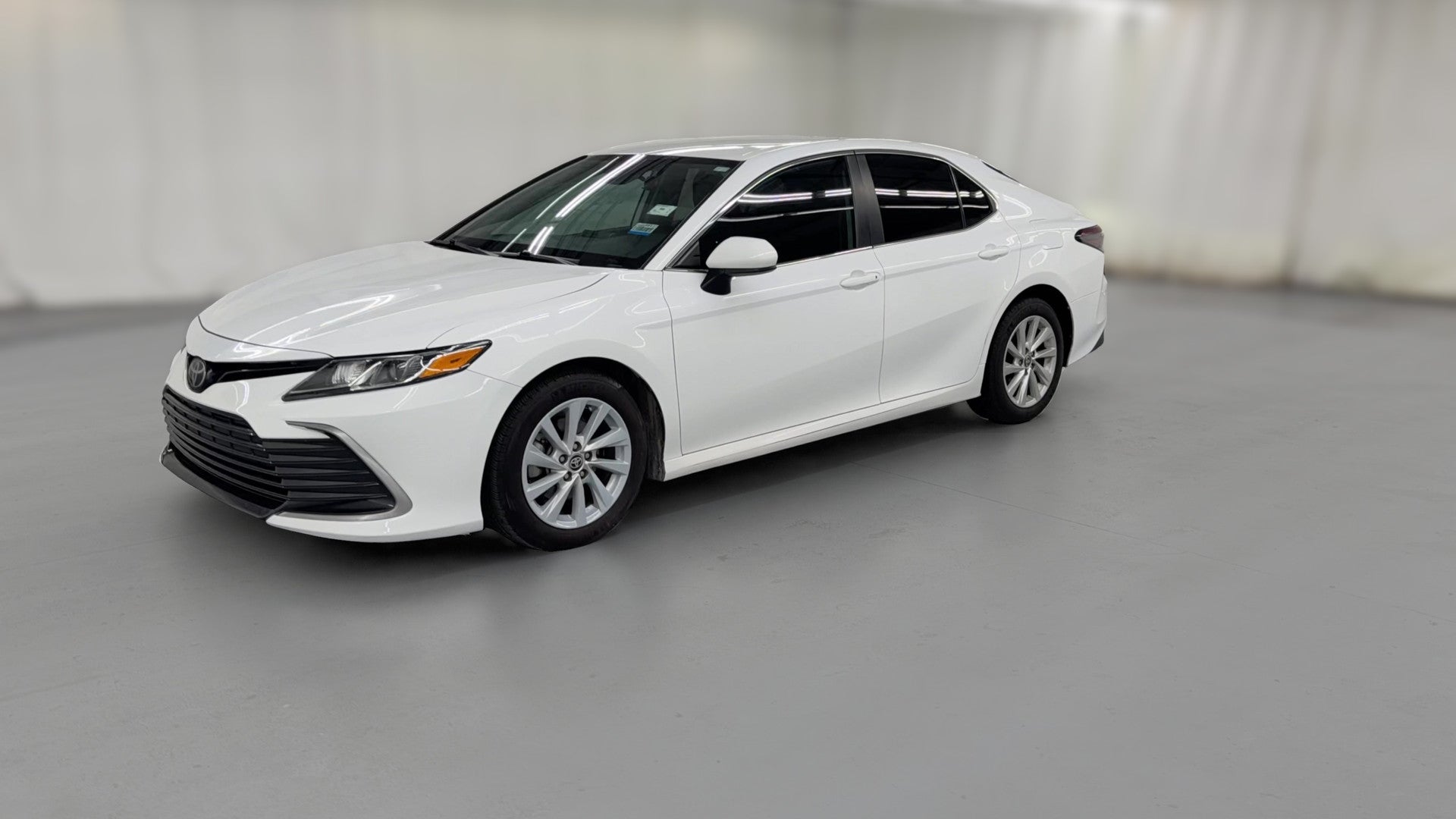 2023 Toyota Camry vehicle photo