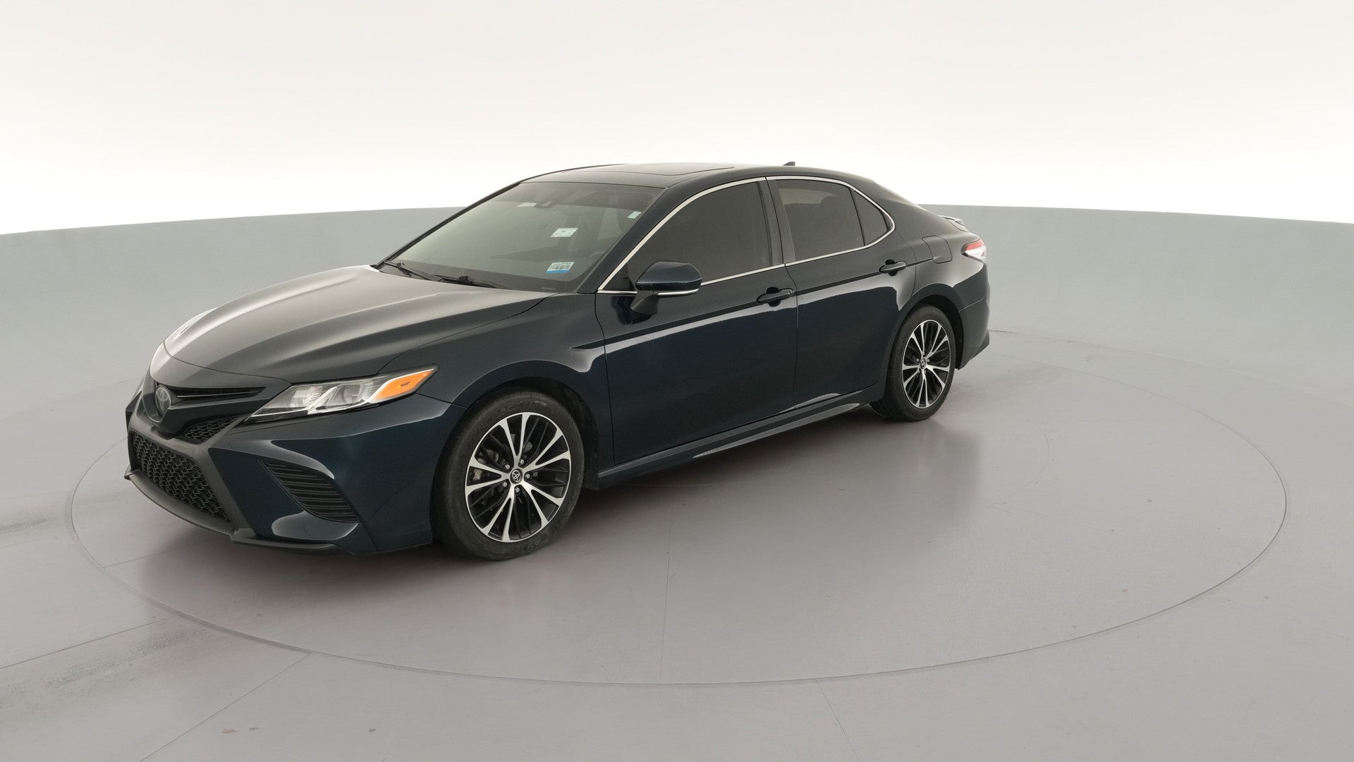 2020 Toyota Camry vehicle photo