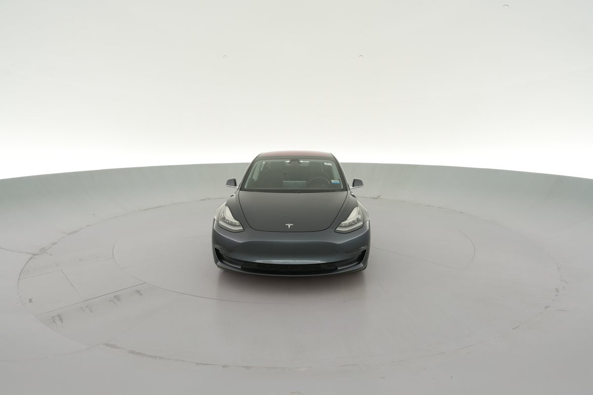 2018 Tesla Model 3 Long Range Rear-Wheel Drive in Midnight Silver Metallic — 360° view 1