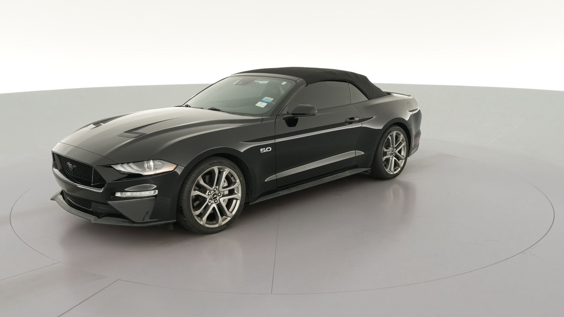 2018 Ford Mustang vehicle photo