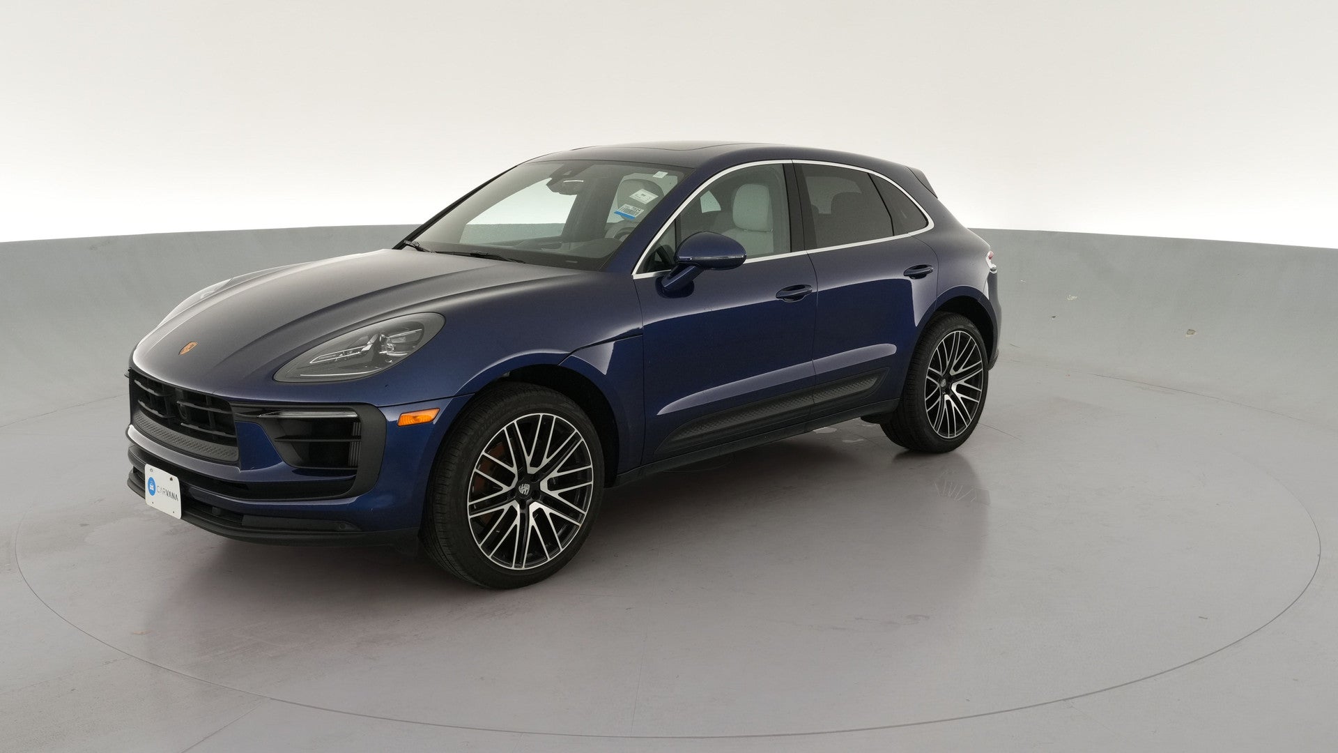 2022 Porsche Macan vehicle photo