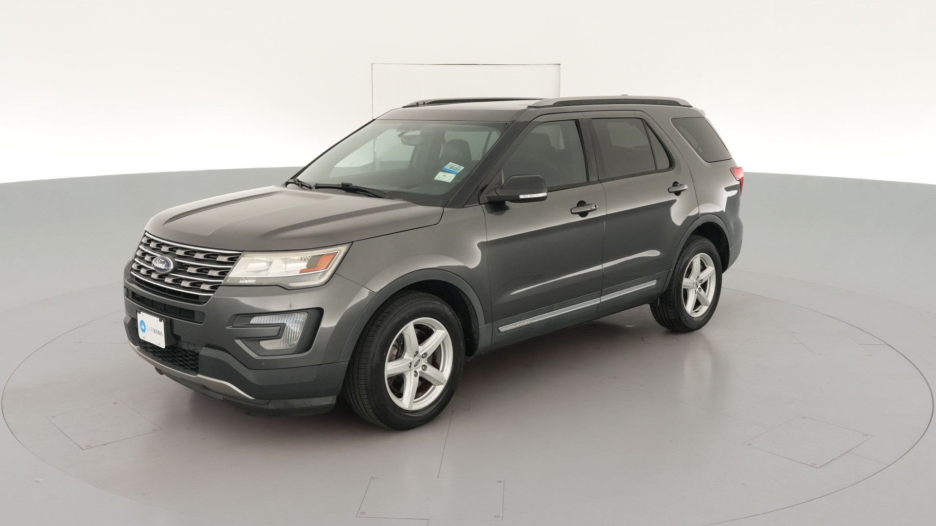 2017 Ford Explorer vehicle photo