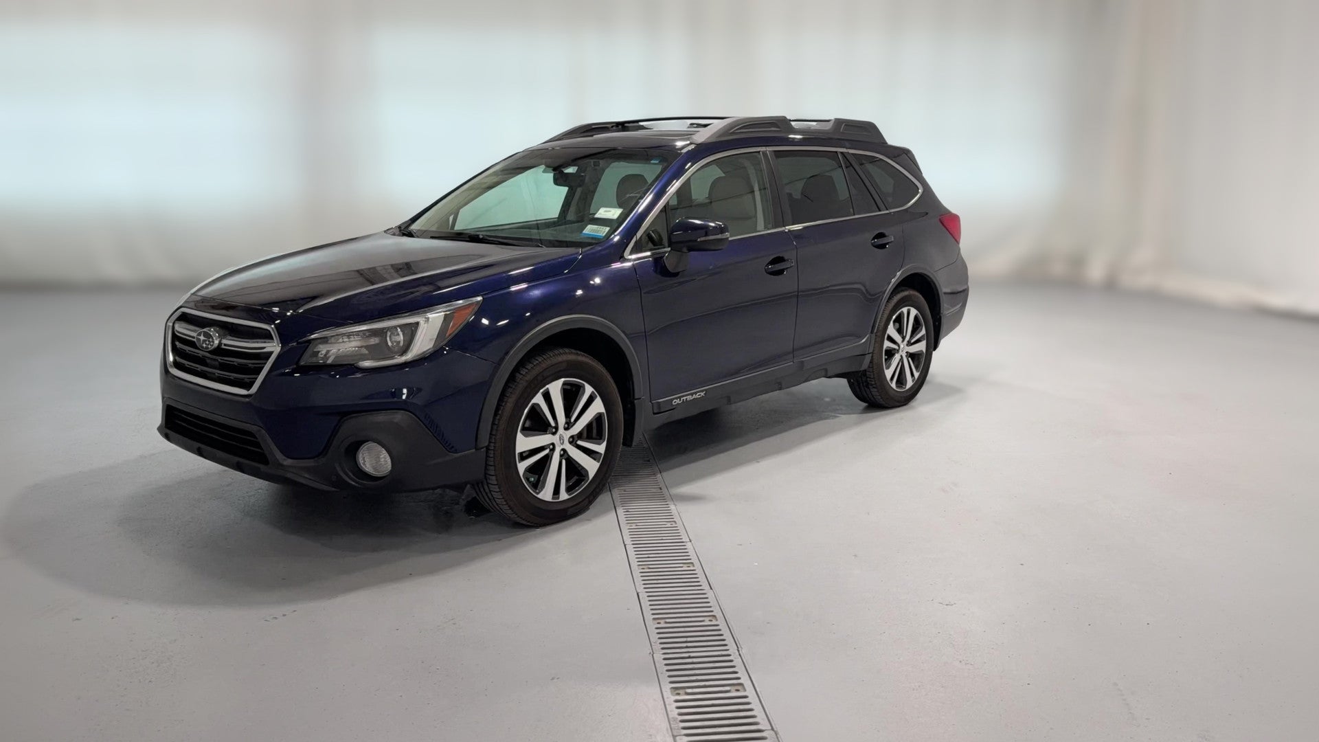 2018 Subaru Outback vehicle photo