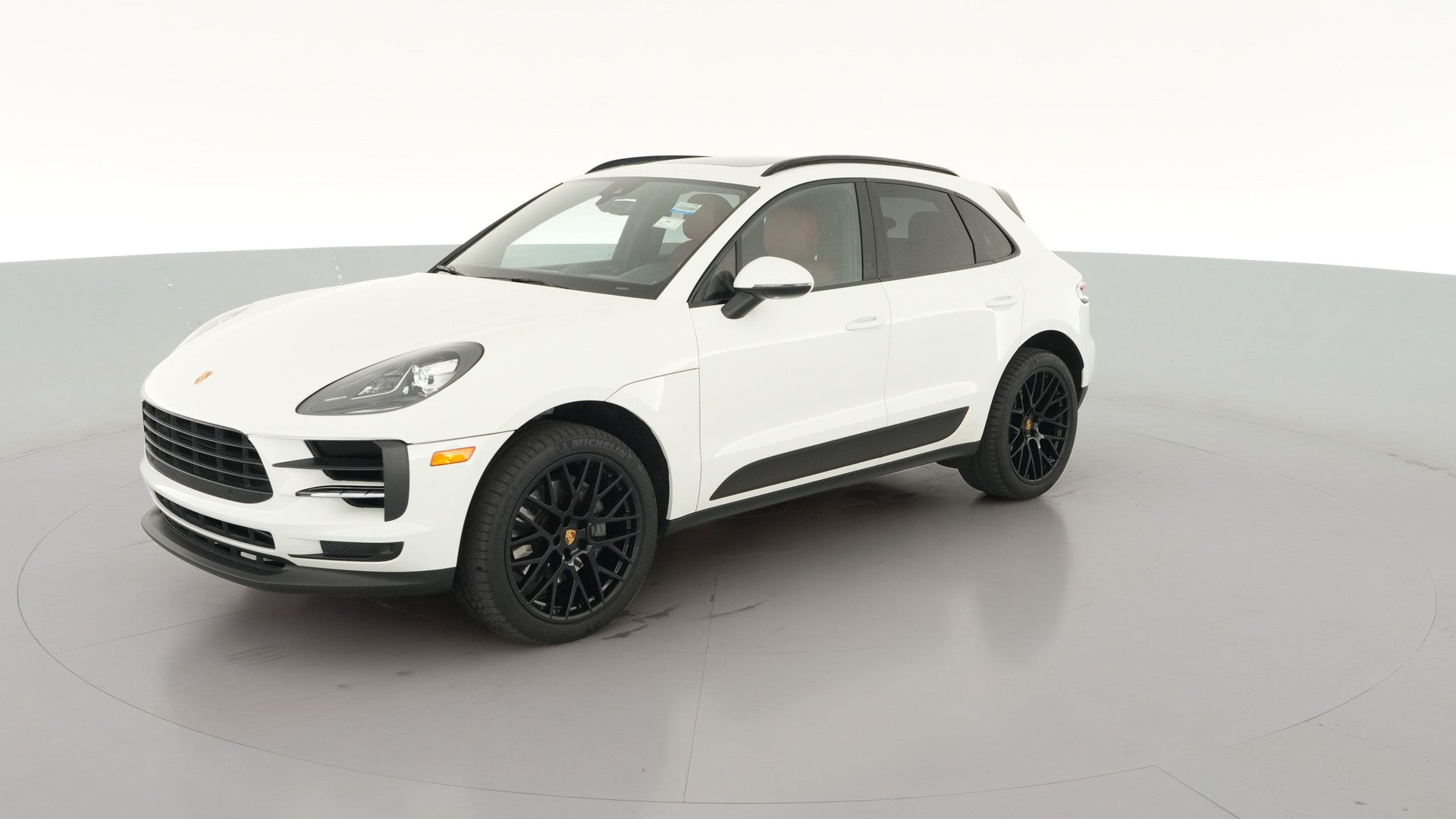 2021 Porsche Macan vehicle photo