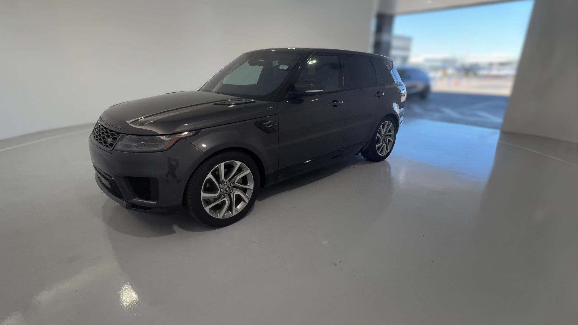 2021 Land Rover Range Rover Sport vehicle photo