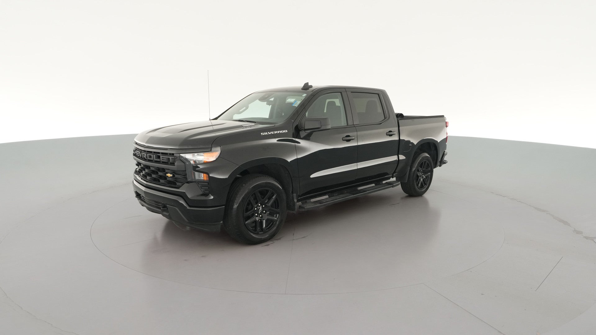 2025 Chevrolet Silverado 1500 Crew Cab vehicle photo