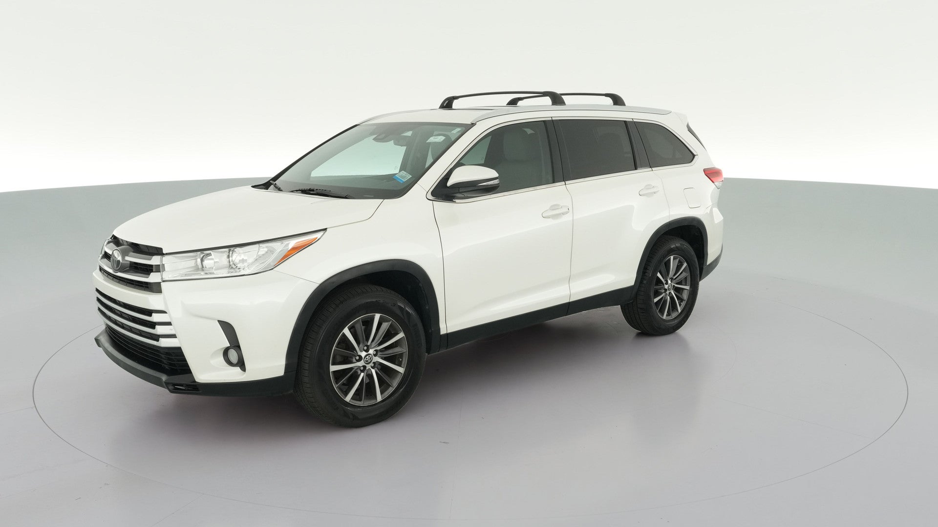 2019 Toyota Highlander vehicle photo