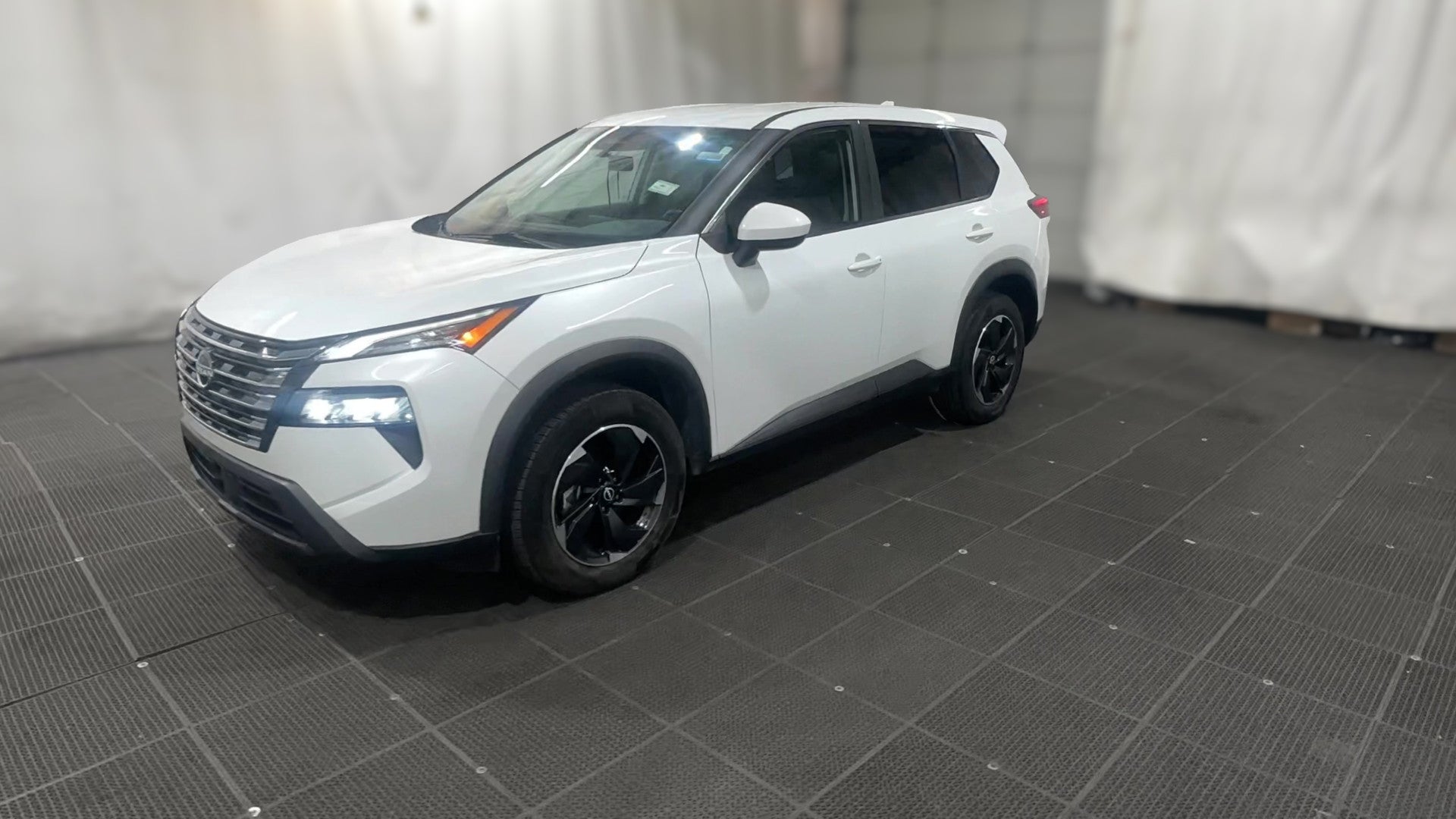 2025 Nissan Rogue vehicle photo