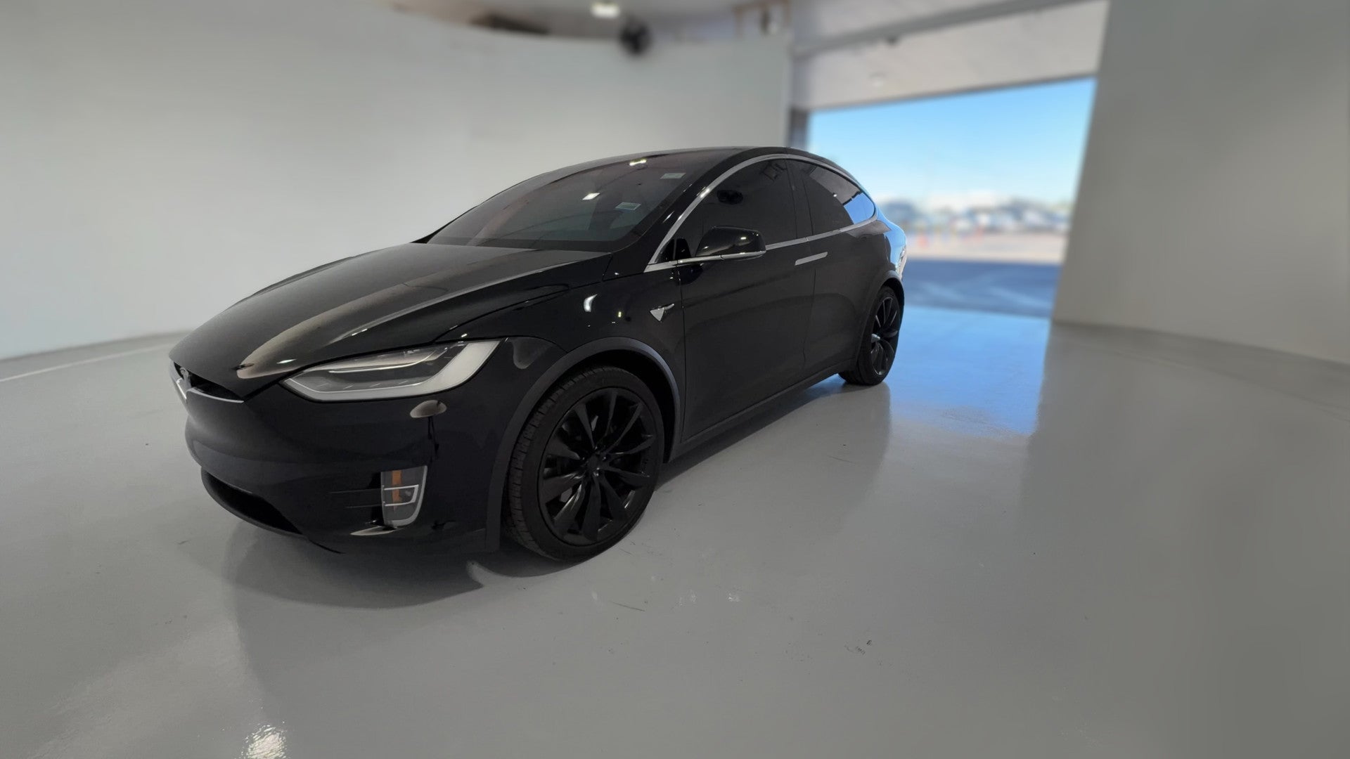 2020 Tesla Model X vehicle photo