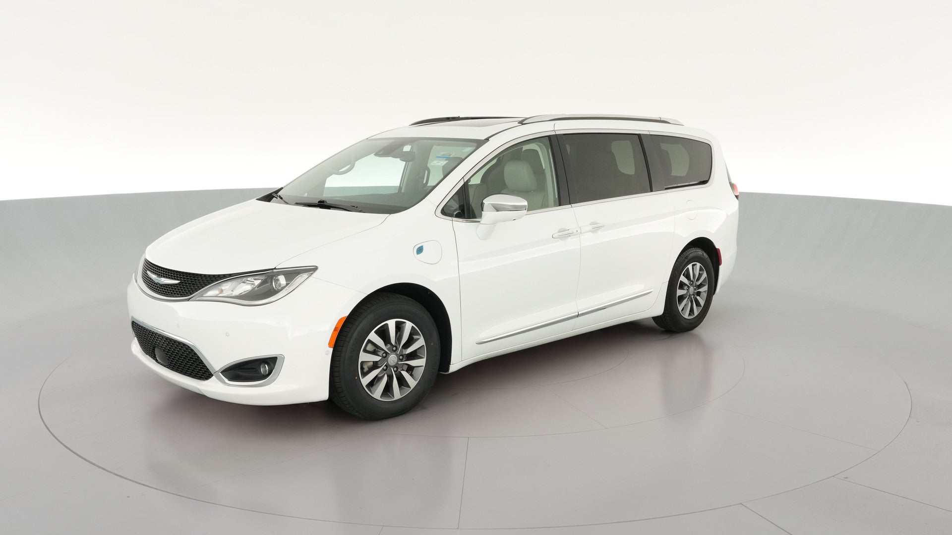 2020 Chrysler Pacifica Hybrid vehicle photo