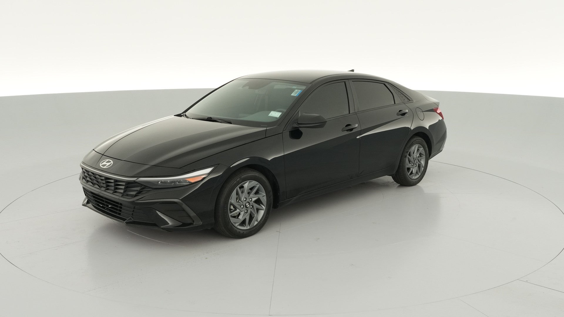 2024 Hyundai Elantra vehicle photo