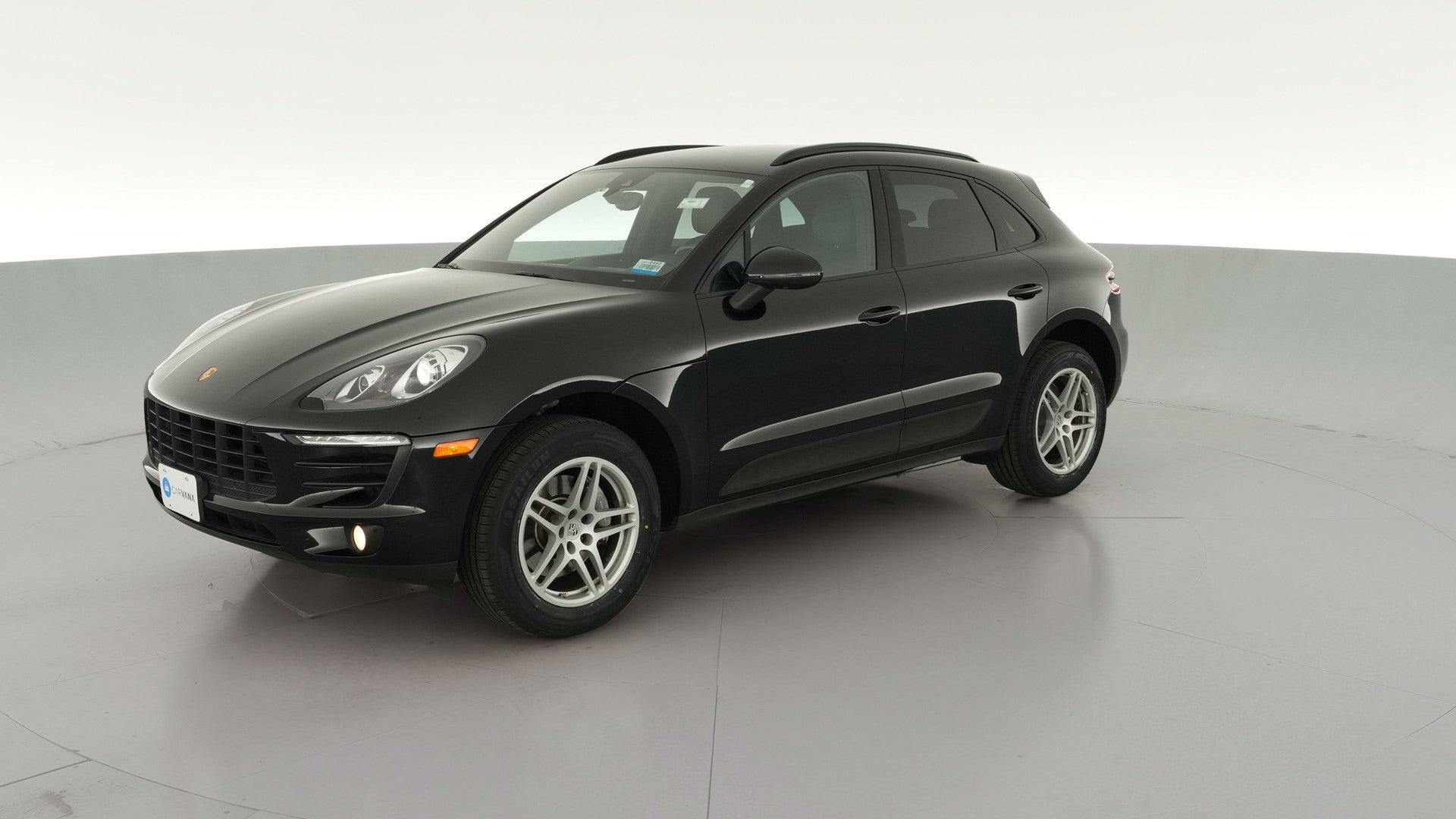 2017 Porsche Macan vehicle photo