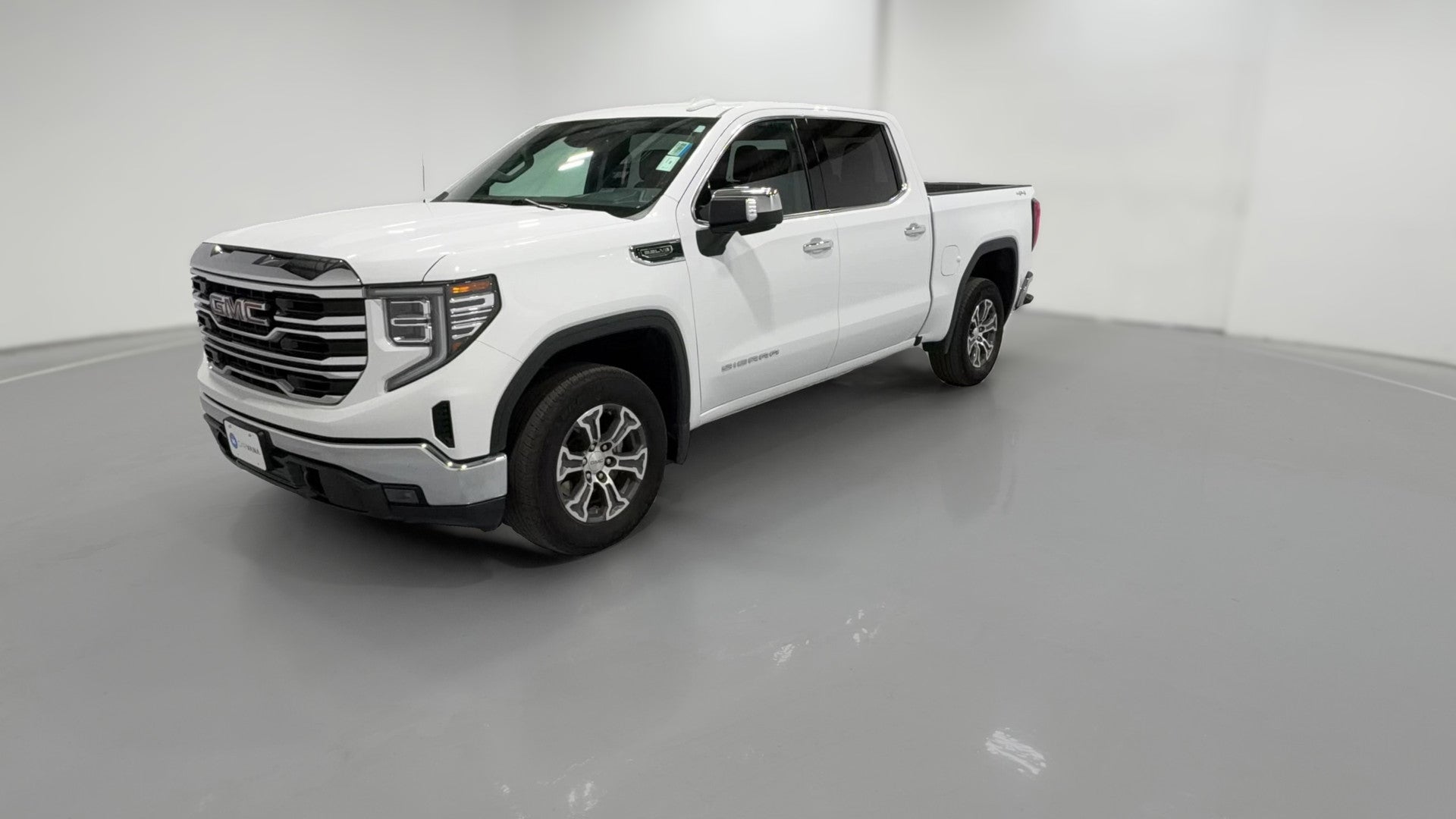 2025 GMC Sierra 1500 Crew Cab vehicle photo