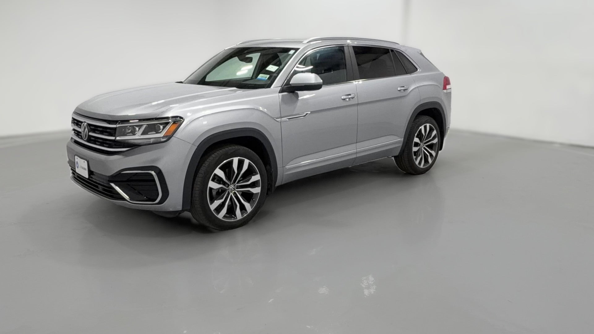 2020 Volkswagen Atlas Cross Sport vehicle photo