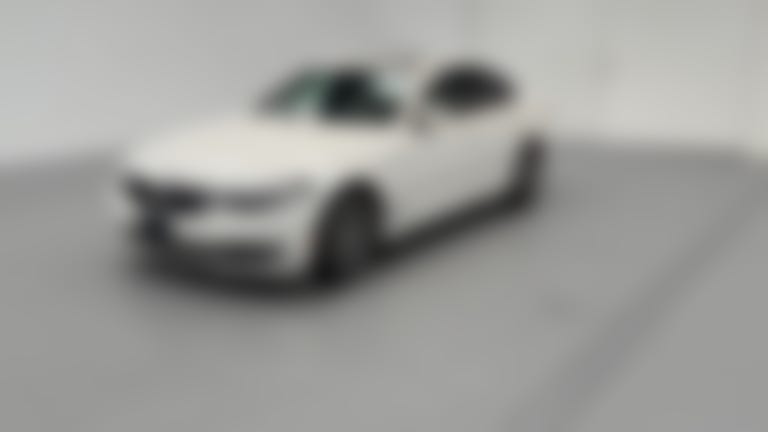 2017 BMW 5 Series vehicle photo