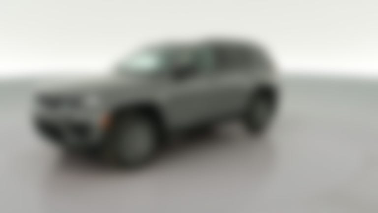 2027 Jeep Grand Cherokee vehicle photo