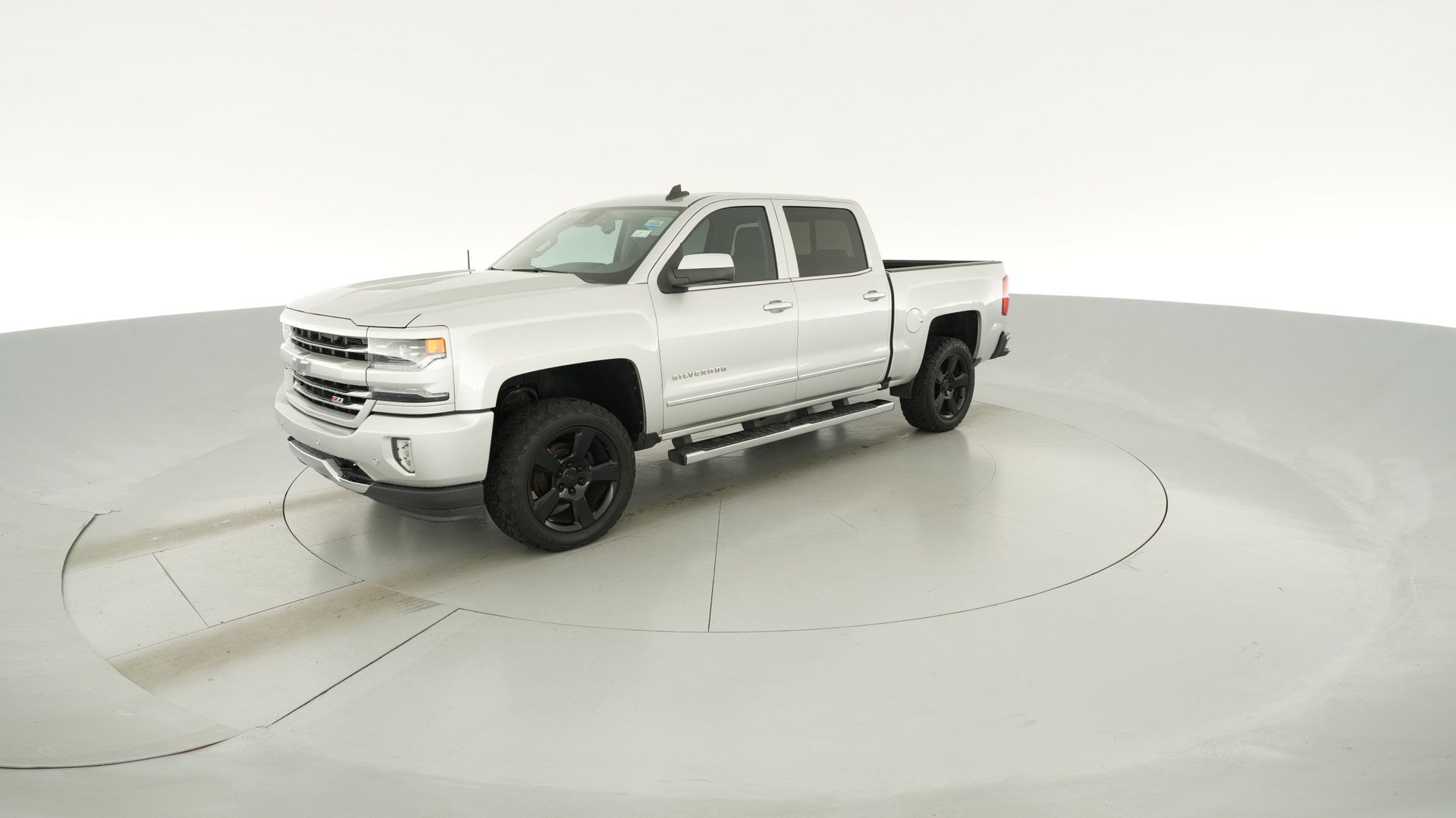 2018 Chevrolet Silverado 1500 Crew Cab vehicle photo