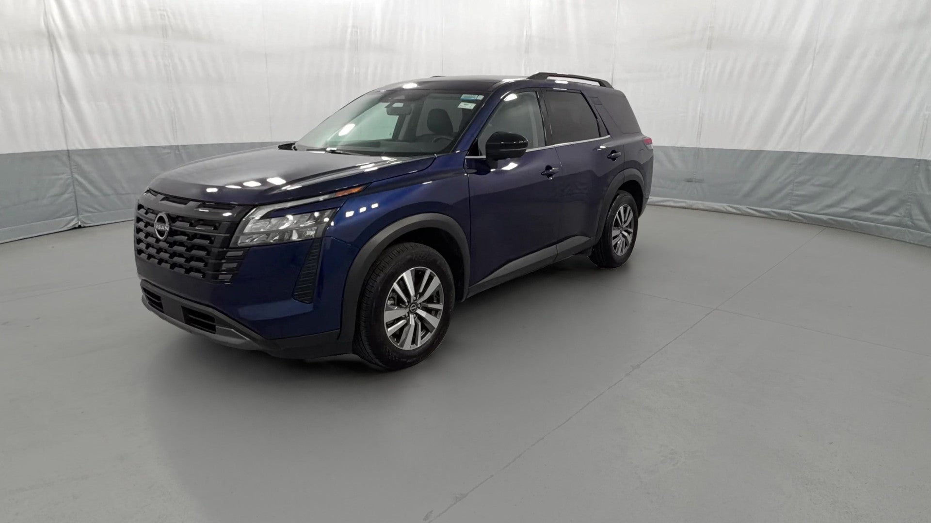 2026 Nissan Pathfinder vehicle photo