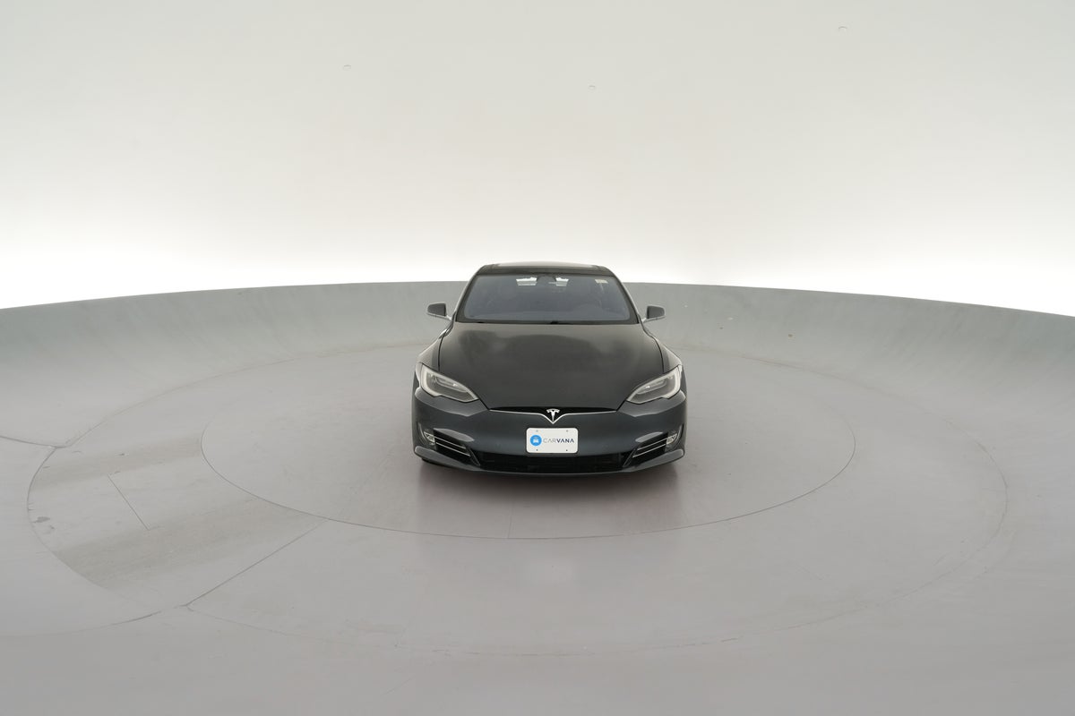 2017 Tesla Model S Long Range All-Wheel Drive in Midnight Silver Metallic — 360° view 1